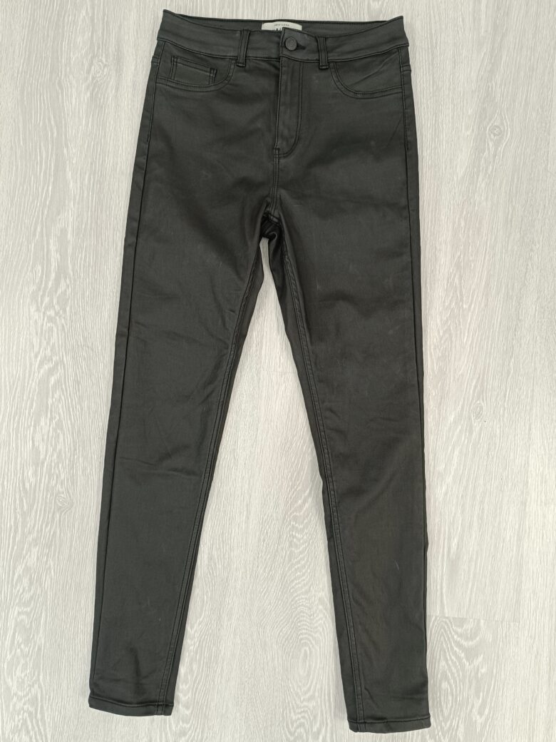 Dámske koženkové nohavice NEW LOOK - EU38