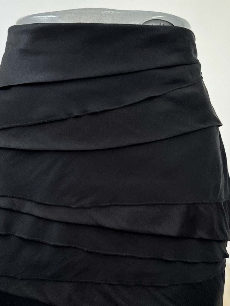 Dámska sukňa KAREN MILLEN - 36